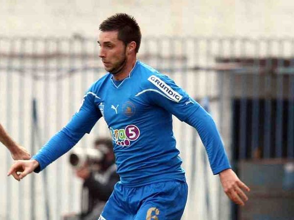 «Τελειώνει» και ο Πφέρτζελ