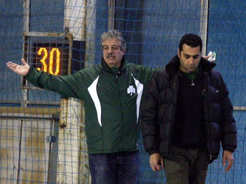 Με γεμάτο κολυμβητήριο