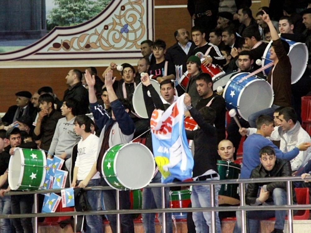 «Έσπασε» η έδρα