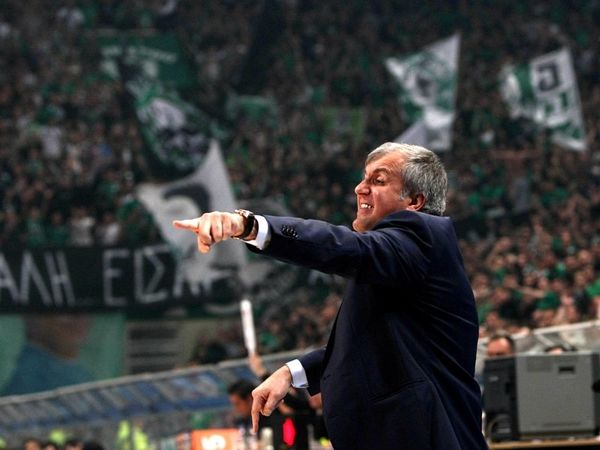 «Περήφανος για τους παίκτες μου»