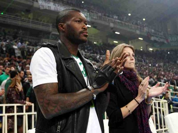 Έσπασε η «γκαντεμιά»! (photos)