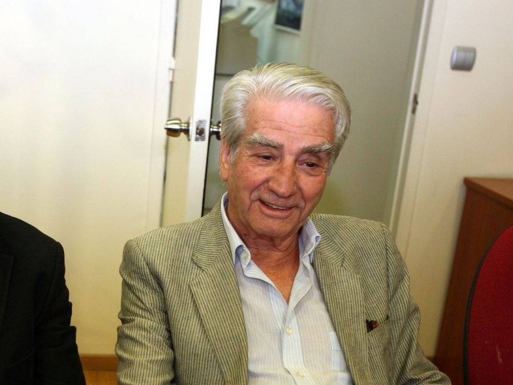 «Έφερε μέχρι και φωτογράφους!»