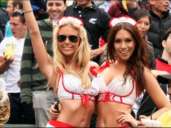 Αυτή είναι… μπάλα (ph)