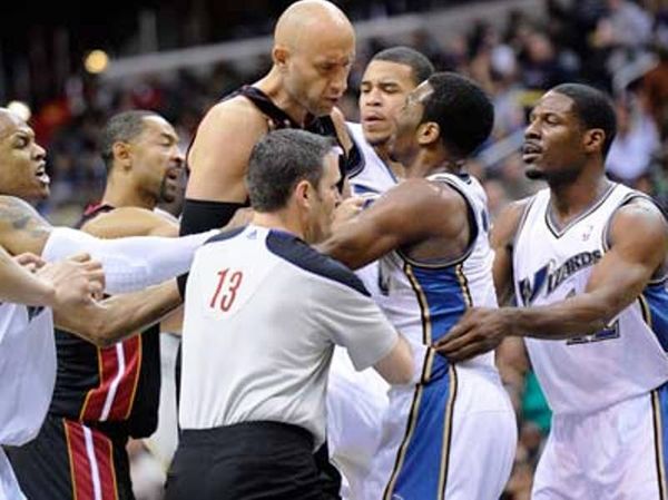 Μία αγωνιστική ο Ουολ