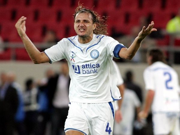 «Θα έπρεπε να ντρέπονται»