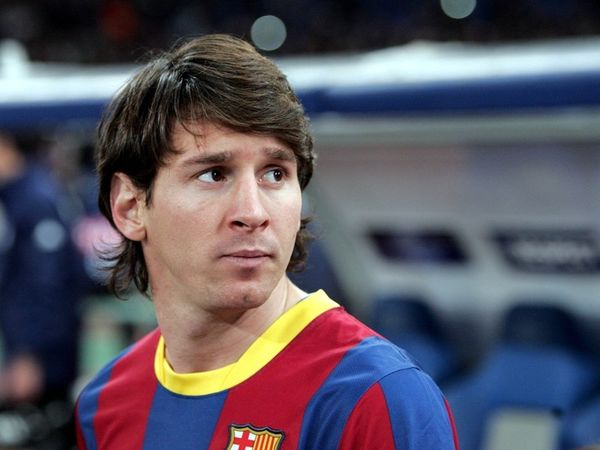 Με ένα σμπάρο, δύο... γκολ (vid)