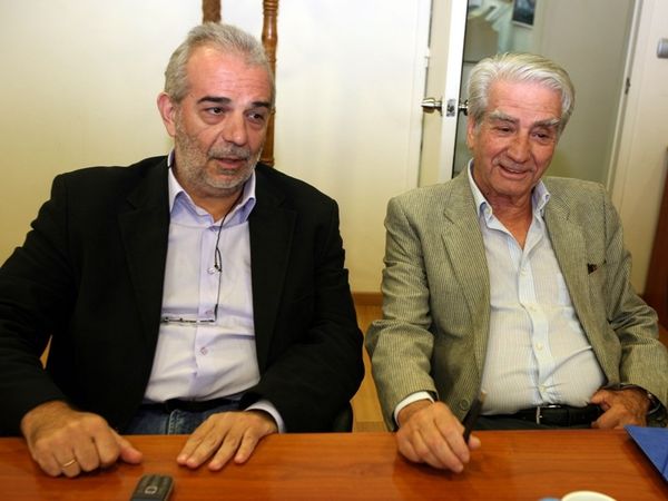 «Χρόνια πολλά στους...»