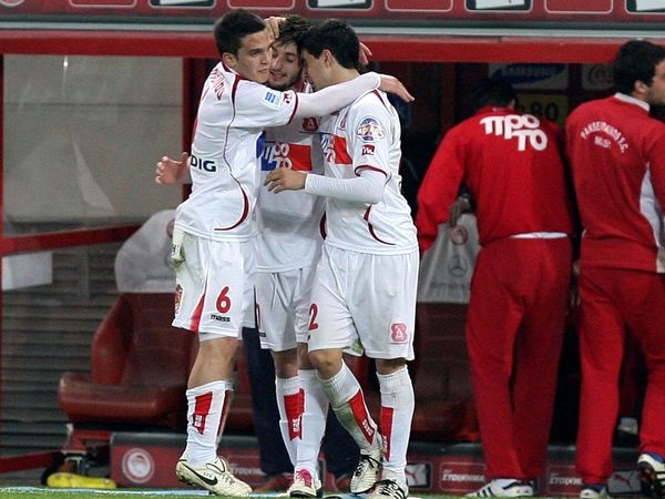 «Παίξτε ελεύθερα»