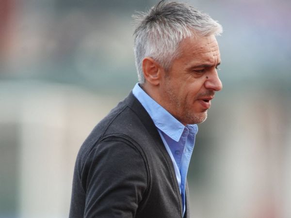 «Άδικο που πέφτουμε»
