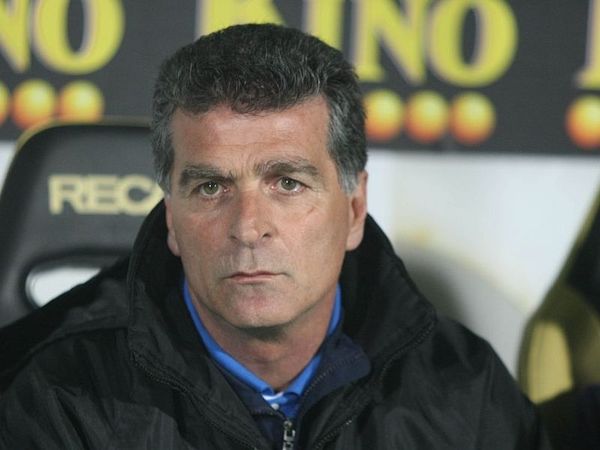 «Λυπάμαι για τα συνθήματα»