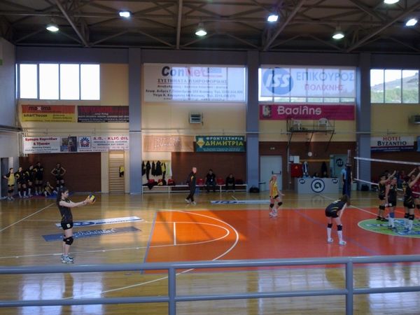 Πρωταθλήτρια και ισοβαθμίες