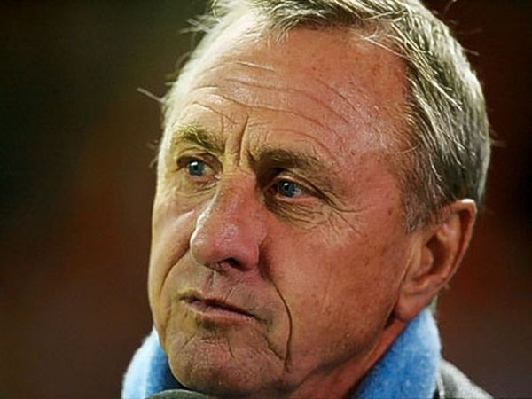 «Καμπανάκι» από Κρόιφ!