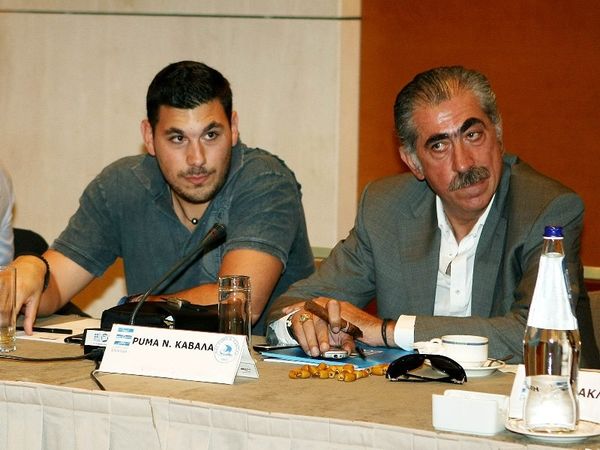 Κύμα αποχωρήσεων εν όψει...