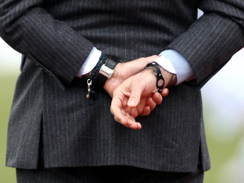 Ο τελευταίος πήρε και την… πόρτα