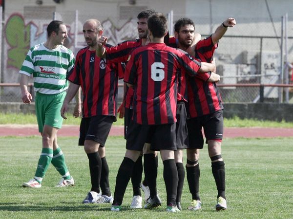 Επιστροφή Σαπανίδη