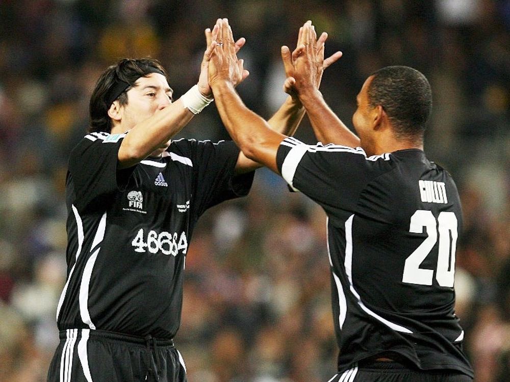 Δείχνει τον δρόμο