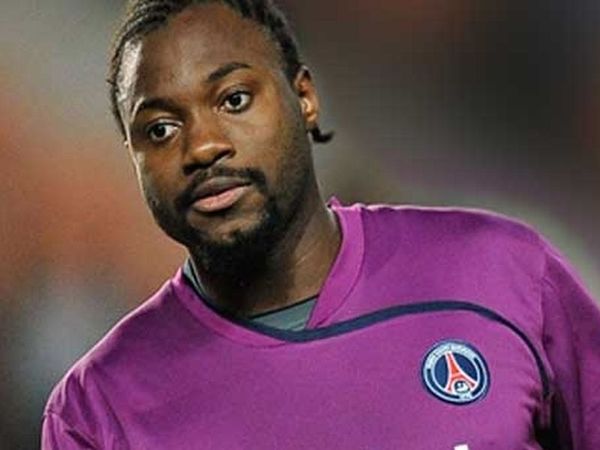 «Μπελάδες» για Εντέλ