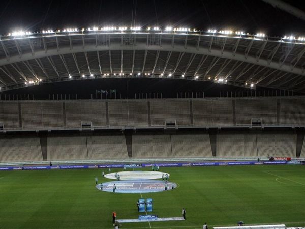 «Κεκλεισμένων» των… αγωνιστικών!