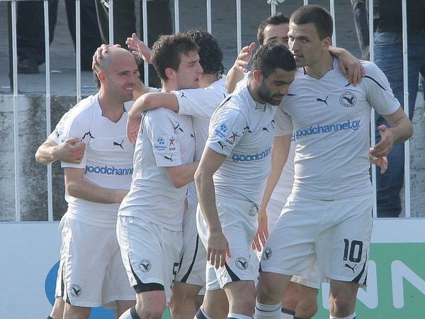 Με επιθετικές βλέψεις