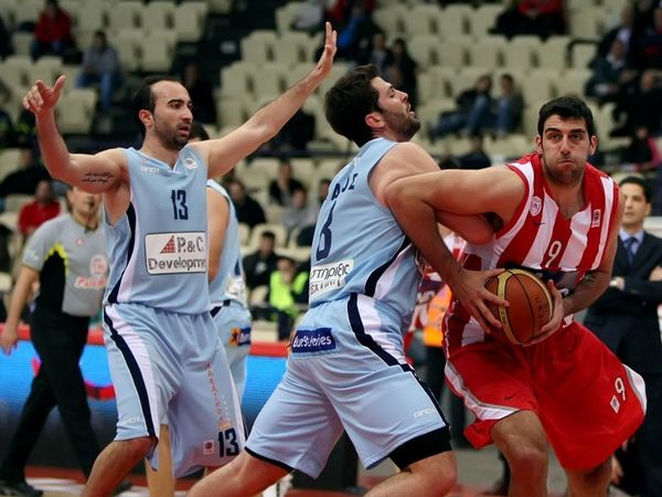 «Ετοιμοπόλεμοι» και ανεβασμένοι… 