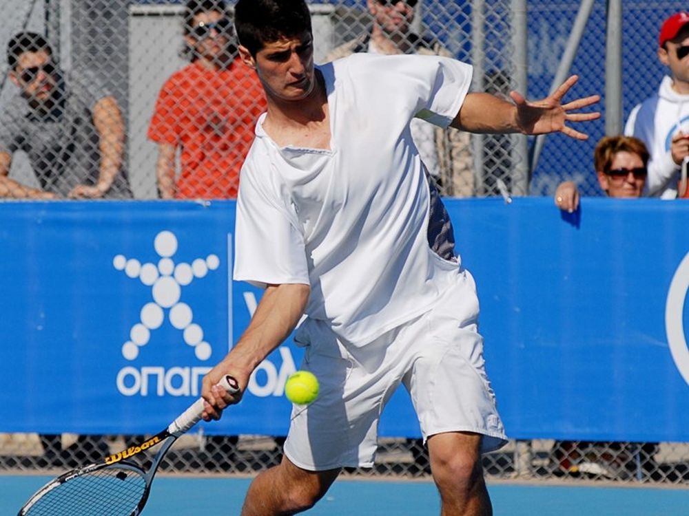 Πρόκριση για οκτώ Έλληνες