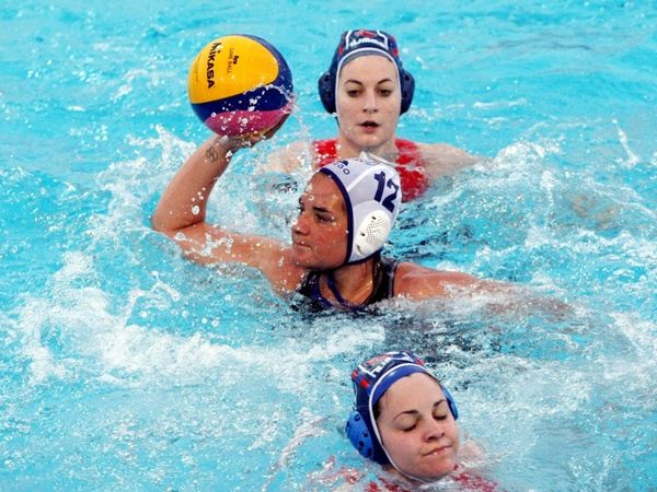 Κέρδισαν τα φαβορί