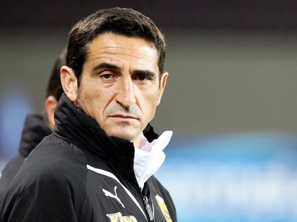 «Λυπάμαι για τη Λάρισα»