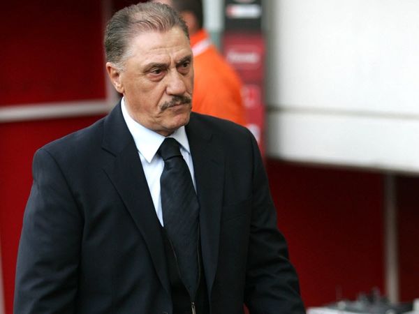 Μαντζουράκης: «Θέμα δυνάμεων»