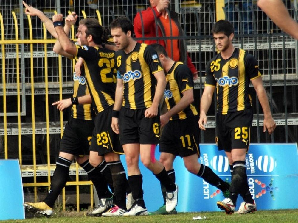 Στην αναμονή για Νταντάμη