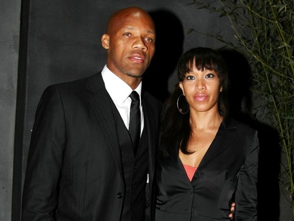 Κάλεσμα Μπουμσόνγκ σε κόσμο (ph)