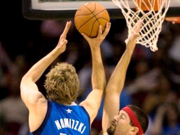 Έστω και στην παράταση οι Μαβς