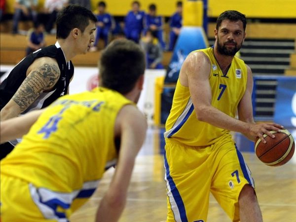 Νίκη με «φόντο» play off