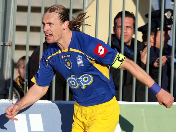 Επίσημη διάψευση για Μπαστία