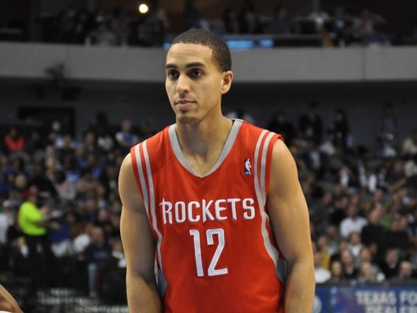 Για την τιμή των όπλων