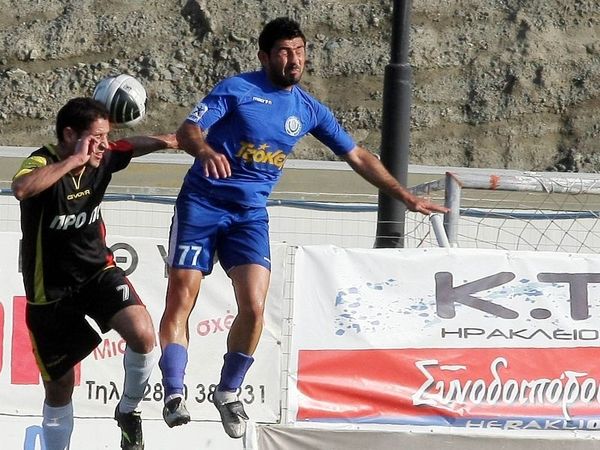 Νοκ άουτ ο Γωνιωτάκης