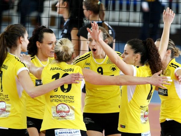 Έφτασε πρώτη η ΑΕΚ