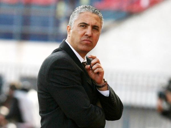 Με απουσίες στο Φάληρο