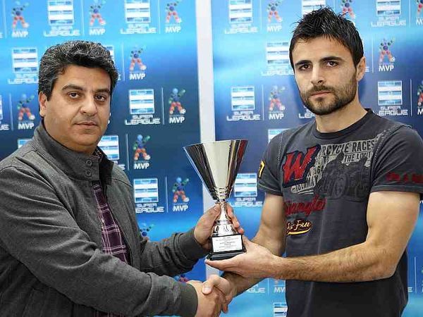 «Πιο σημαντική η παραμονή»