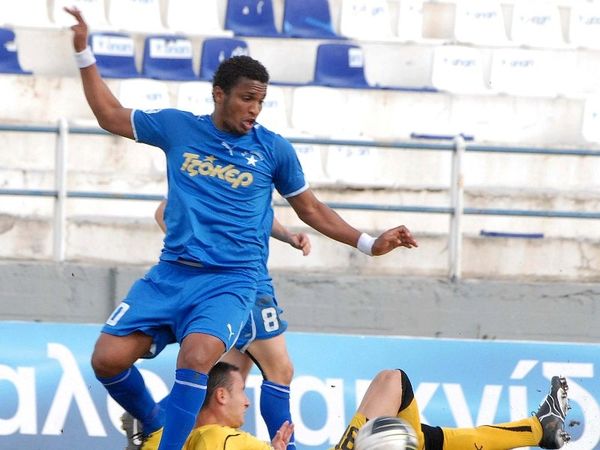 Με 14 παίκτες στο Αγρίνιο!  