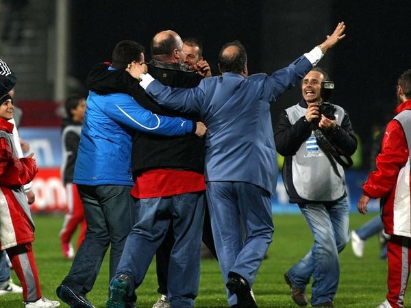 «Ένα γιατρό, ένα γιατρό!»