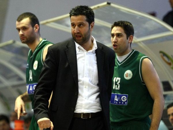 Με γεμάτες τσέπες