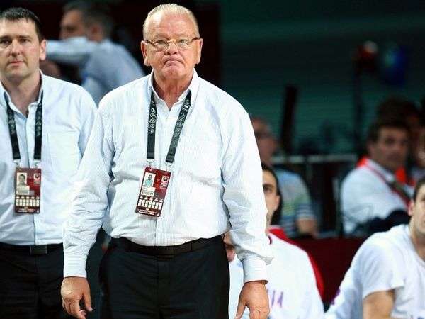 Με συμφωνία Αγγελόπουλων…