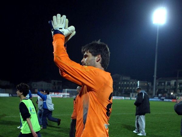 «Δουλειά μου να παίζω»