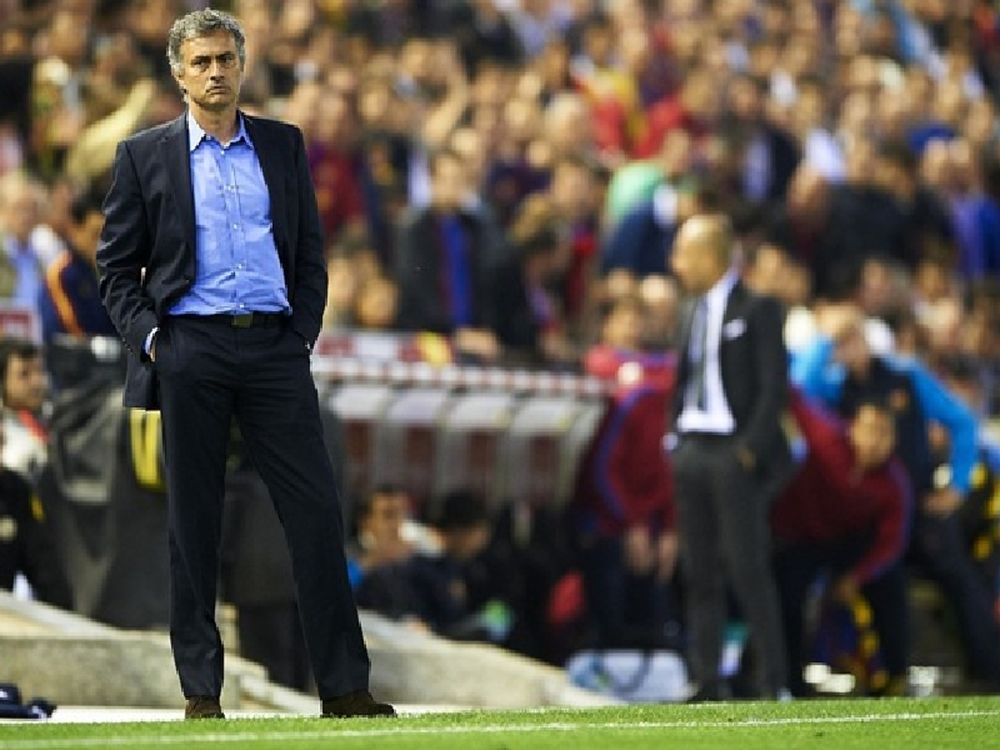 Παραμένει στη Ρεάλ ο Μουρίνιο