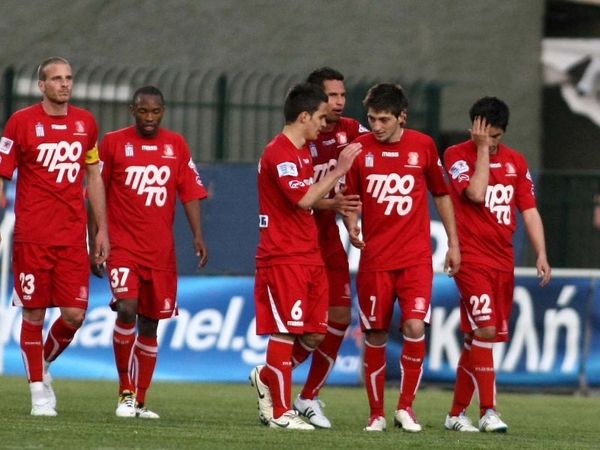 Μισή… ντουζίνα προς αποχώρηση