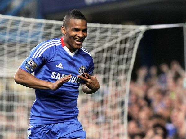 «Πρέπει να τους πιέσουμε»