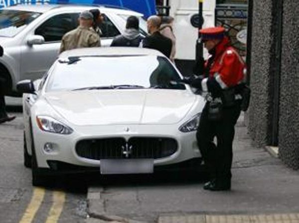 Με λένε Μάριο και παρκάρω όπου θέλω!