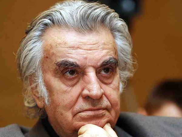 Παραιτείται ο Τσολακάκης