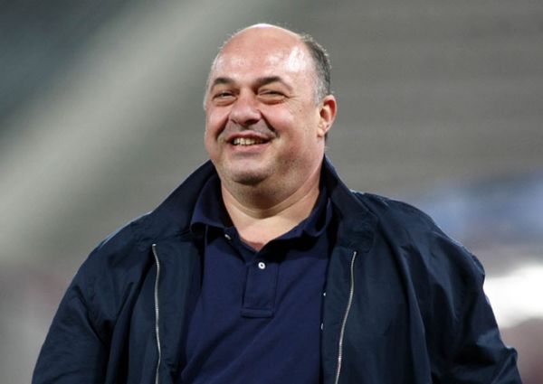  Ανακοινώνει τις προθέσεις του!