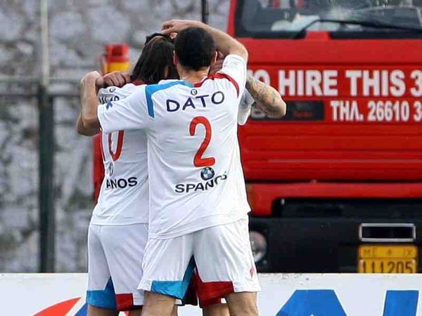 «Ασχολούνται οι νομικοί»